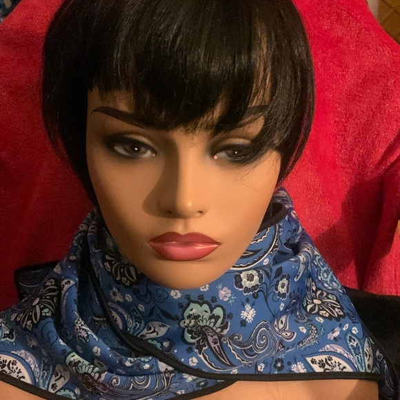 COPY - COPY - Brody Paws Scarf - Picture 2 of 4